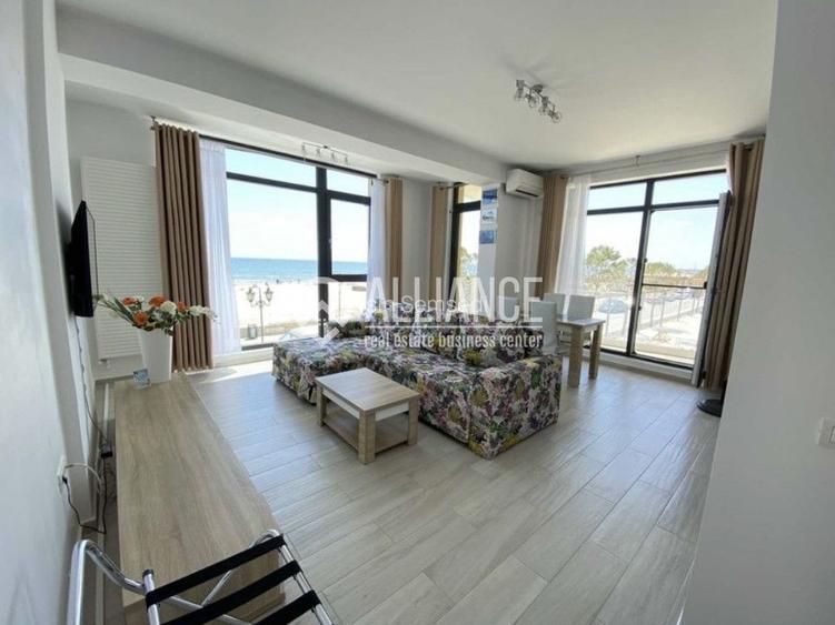 Mamaia Nord(06)2 camere cu loc de parcare și vedere frontal la mare