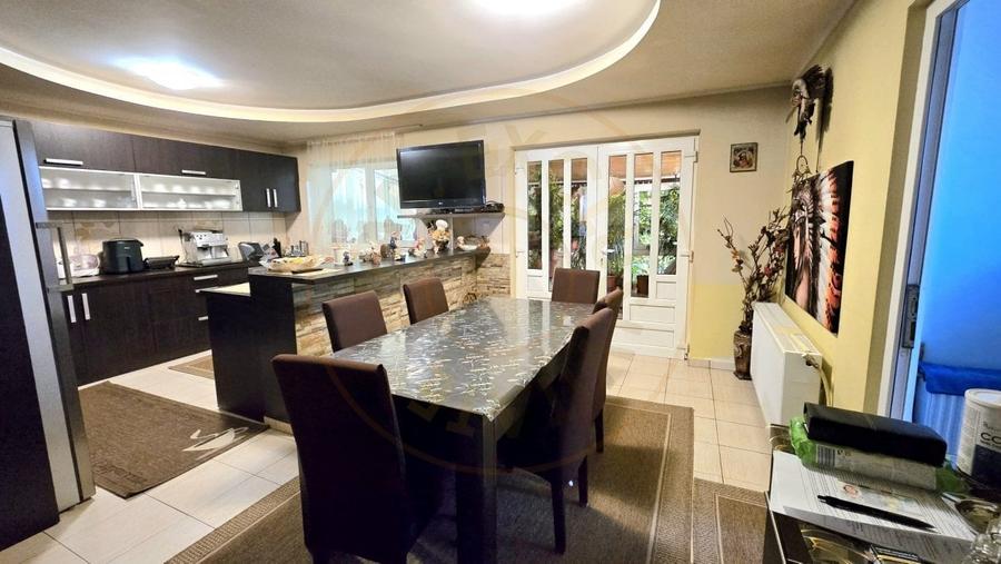 de vanzare casa str Șoimoseni - 2