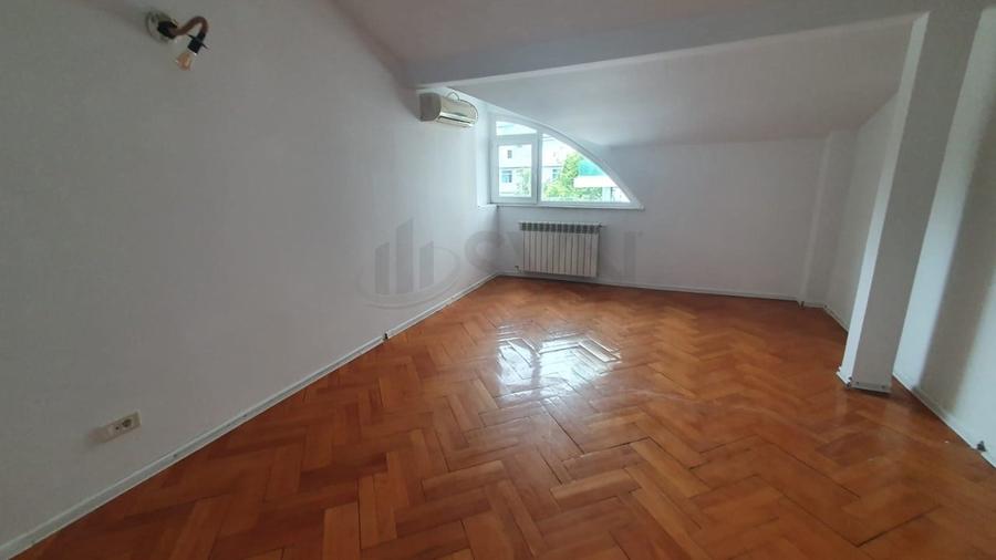 REV2005390 Vila 9 Camere I De Vanzare I Parcul Circului - 6