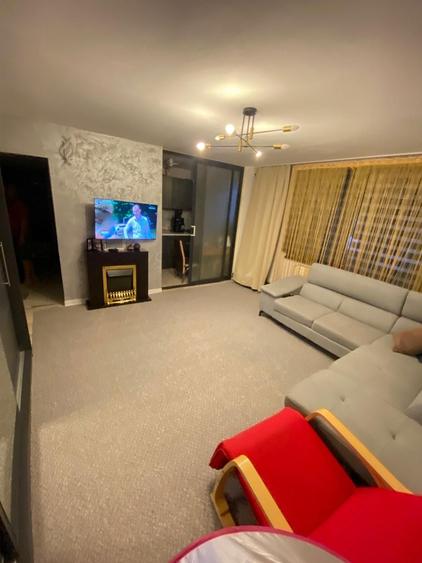 Vand Apartament 3 camere - 2