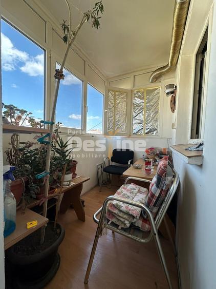 Apartament 3 camere decomandat - 2 bai - etaj 7/8 in zona Vitan - 18