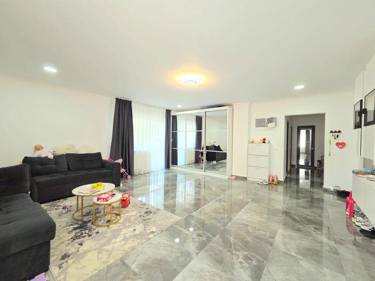 Apartament cu 4 cam transformat in 3 cam Ic Frimu etajul 1 - 4