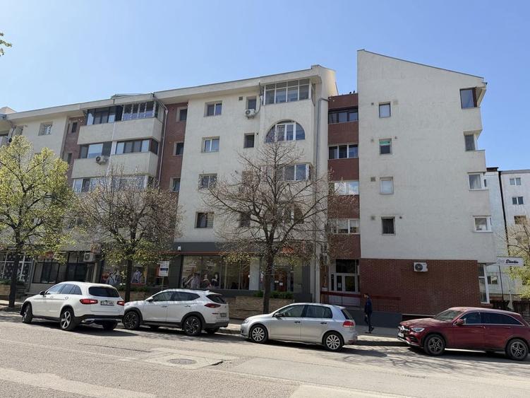 Vand apartament 3 camere- Str. Babadag - 3