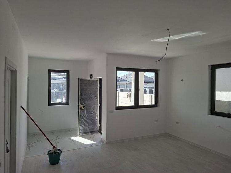 Casa noua ,moderna,pe parter confort ,liniste si spatiu perfect !! - 6