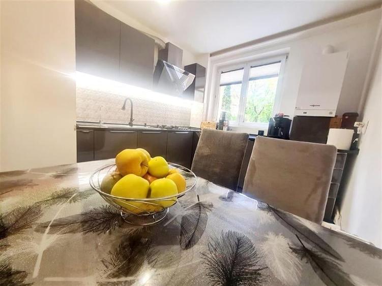 Decomandat si renovat, Astra, Brasov - 2