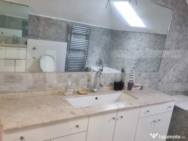 Proprietate deosebita cu teren generos, livada pe rod ?i - 11