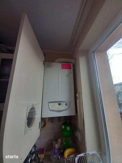 Apartament cu 4 camere semidecomandat în Republicii