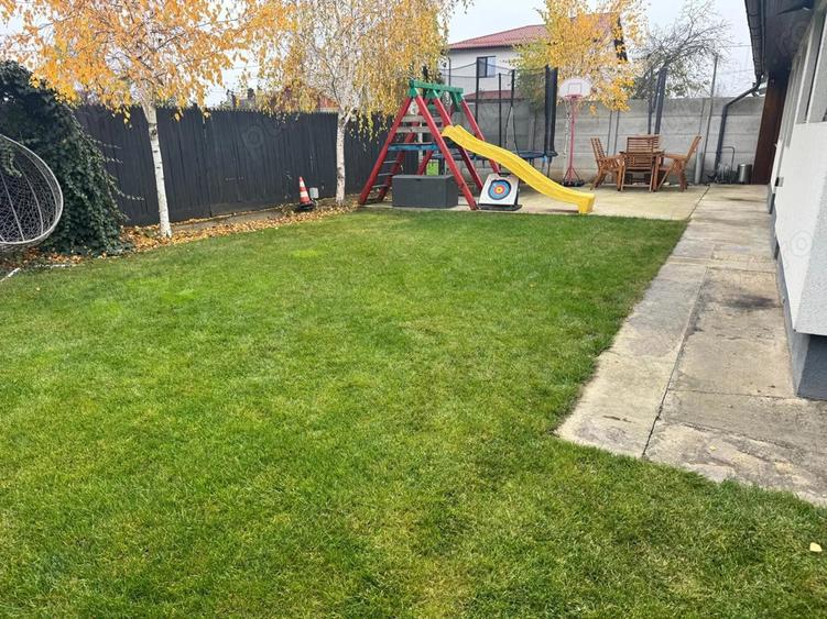 Casa vila P+1+pod , 3 dormitoare, Centru Sabareni ,12 km Bucuresti - 7