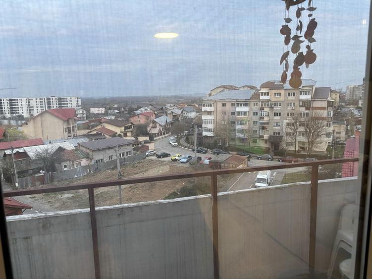 Apartament de inchiriat , decomandat si utilat. - 3