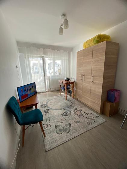 2 DECOMANDATE etajul 3 cu centrala, renovat, bloc 1985, Energiei - 3