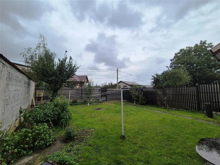 Casa individuala cu curte, 5 camere, cartier Noua - 2