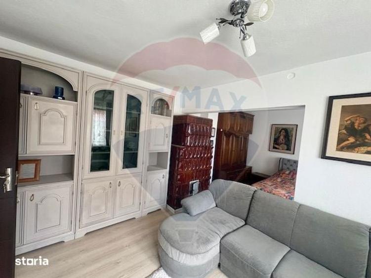 Casa / Vila cu 6 camere de vanzare - 4