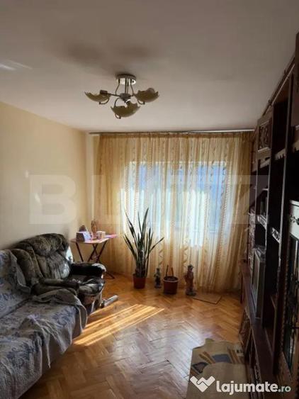Apartament cu 2 camere si 2 balcoane, decomandat - 1