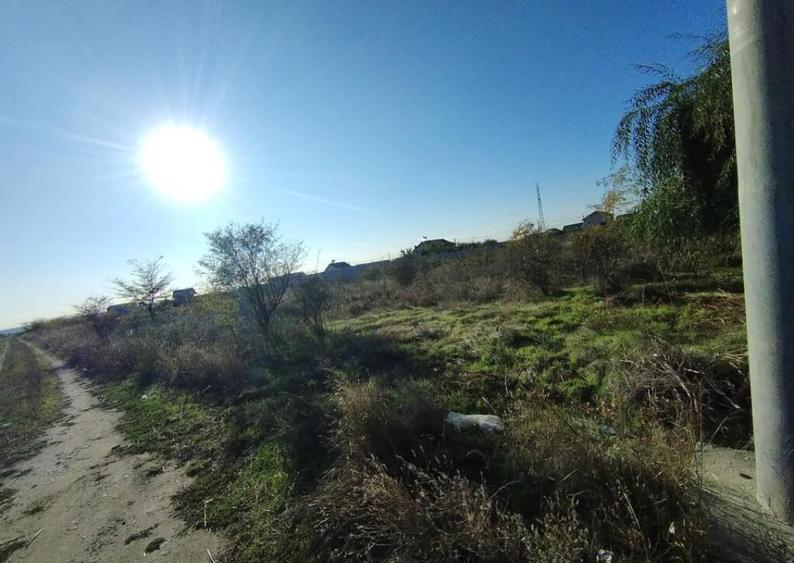 Teren intravilan 1000mp, front 52,38, zona Damila - 3