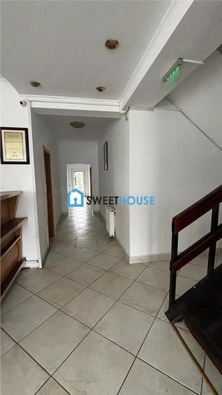 Hotel de vanzare in inima Branului - 15