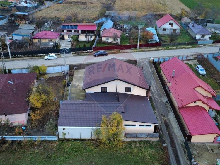 Casa premium cu 5 camere de vanzare in Serbesti, comuna Saucesti - 19