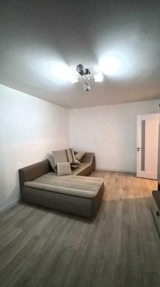 Inchiriez apartament 3 camere ultracentral - zona Romal - Campina - 7