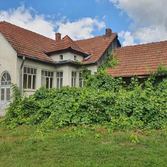 Vand casa la tara - 7