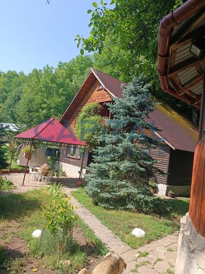 COMISION 0! Casa/Pensiune de vanzare in zona superba la Izvoarele (Prahova) - 2