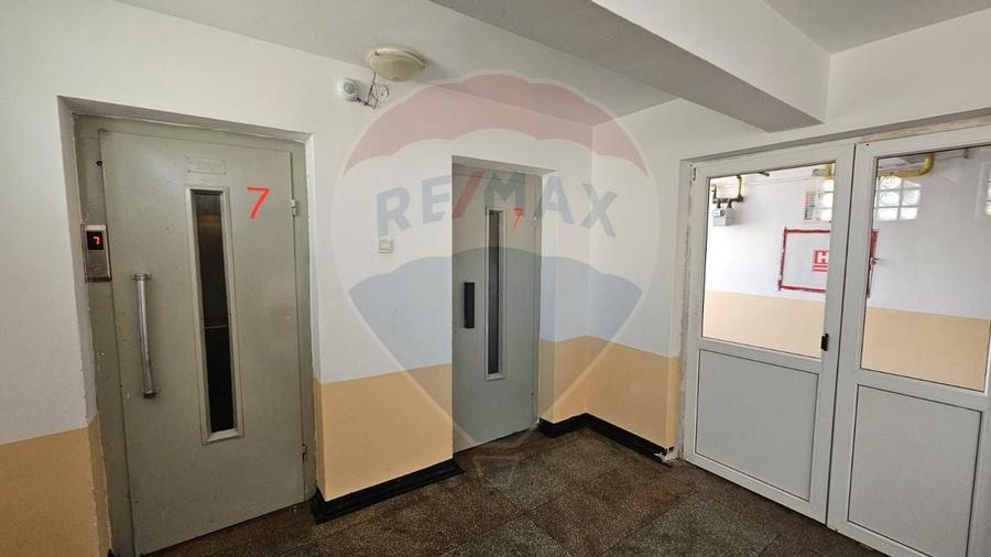 GARSONIERA  decomandata, cu priveliste  - DE VANZARE- BV/  str Traian! - 16