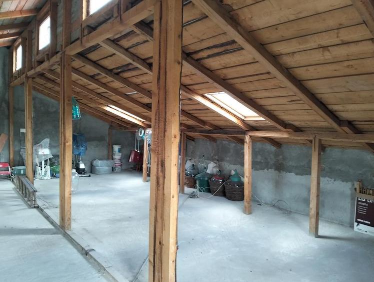 Casa, parter+mansarda - 4