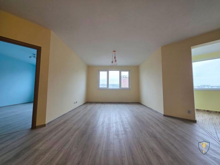 Apartament cu 3 camere de vânzare – Zona BMW, Florești - 2