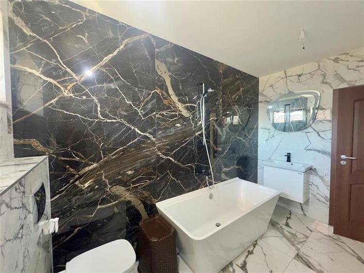 Vilă elegantă individuală în Valea Lupului  5 camere - 23