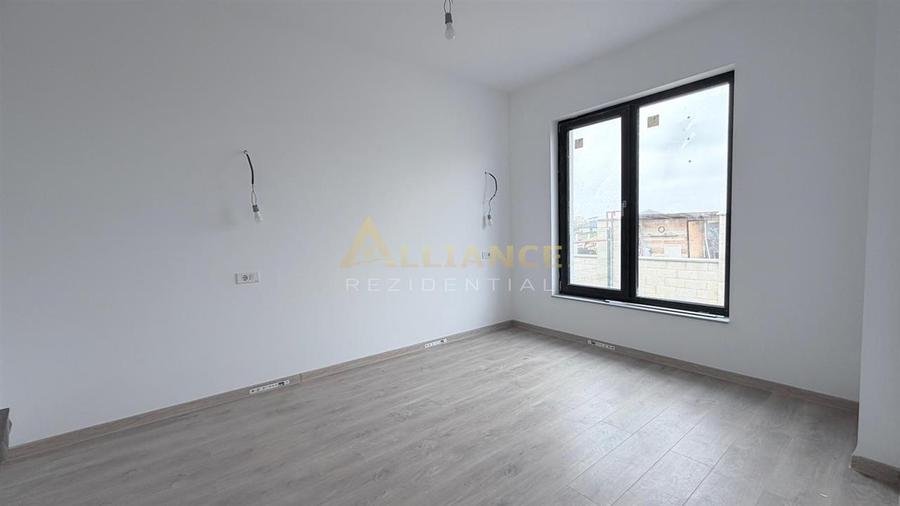 Casa Individuala - 3 camere - 1 baie - 250mp teren - 9