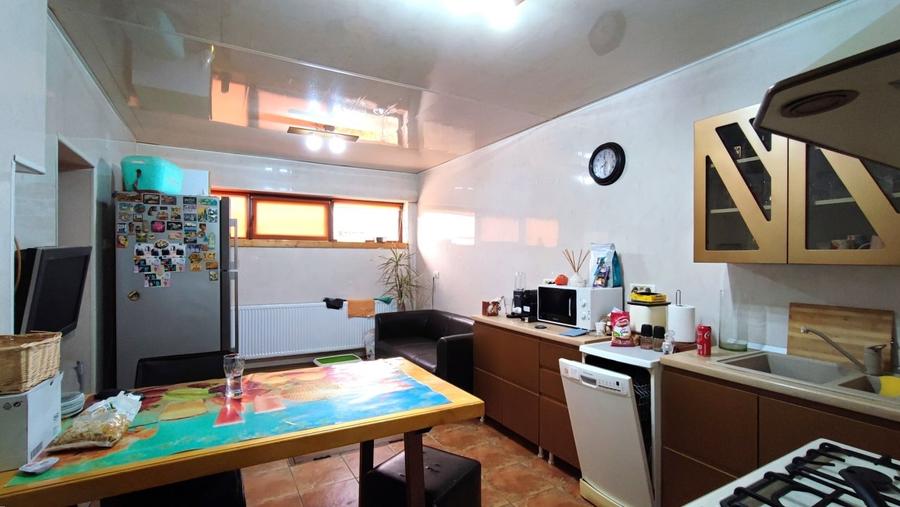 Vila 11 camere de vanzare in Navodari, zona Vest - 9