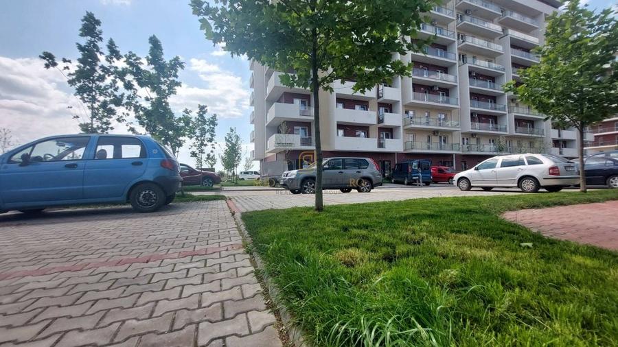 Spatiu comercial, zona ideala cu trafic intens - rond Metro Berceni - 1