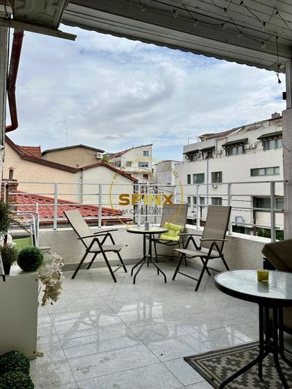 Casă individuală cu 8 camere cu Canalizare în Dorobanți