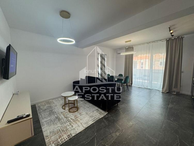 Apartament cu 2 camere, decomandat, zona Giroc Apartament cu 2 camere, decomandat, zona Giroc