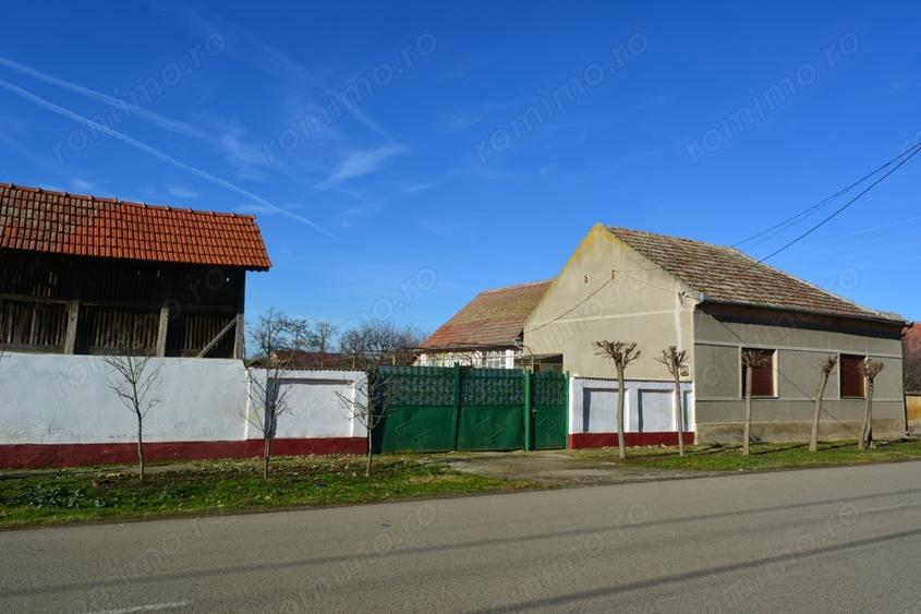 casa intretinuta cu teren de vanzare - 1