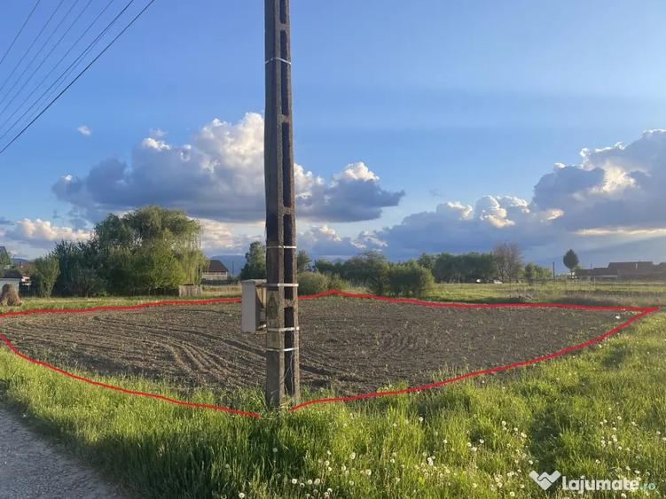 Teren de 1455 mp, în Lunca Mărcușului