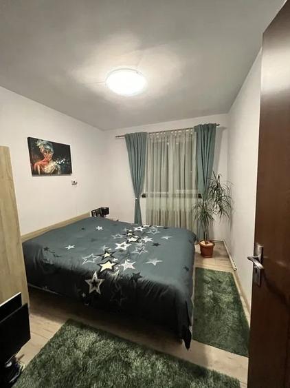 Apartament cu 2 camere, decomandat, etaj 2/4, zona Podu Rosu - 1