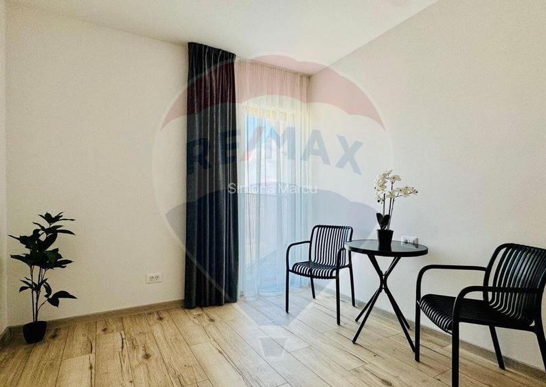 Apartament cu 3 camere de vanzare in zona Universitatii Apartament cu 3 camere de vanzare in zona Universitatii