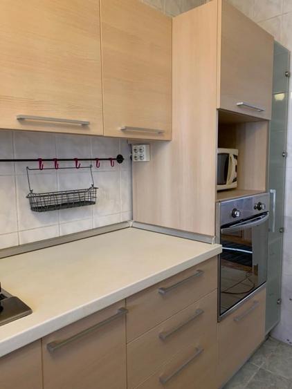 Apartament cu 2 camere semidecomandat, mobilat în Sala Palatului