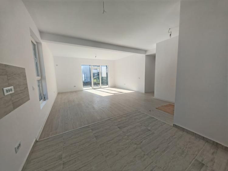 READY TO MOVE |4 camere | 230 mp curte - 14