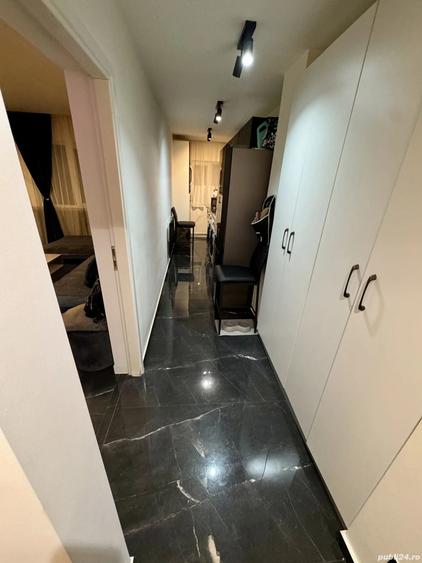 Garsoniera decomandata, renovata integral, etaj 1 Azuga - 5