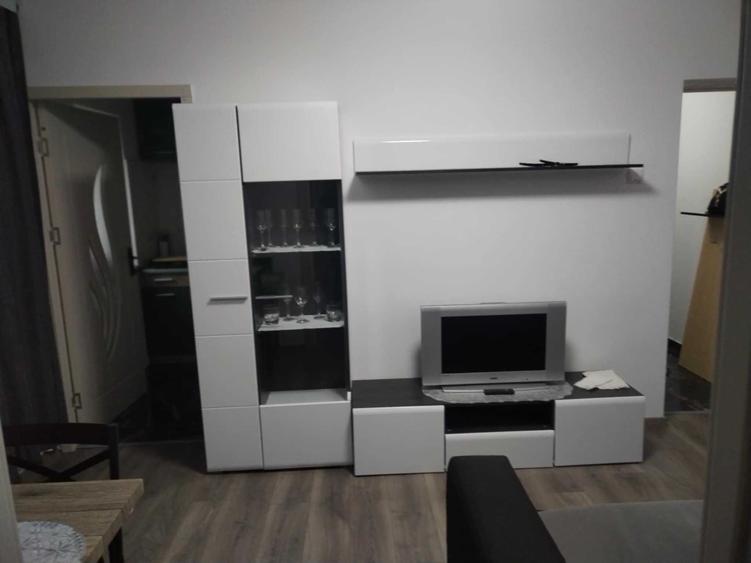 Vand apartament 2 camere - 8