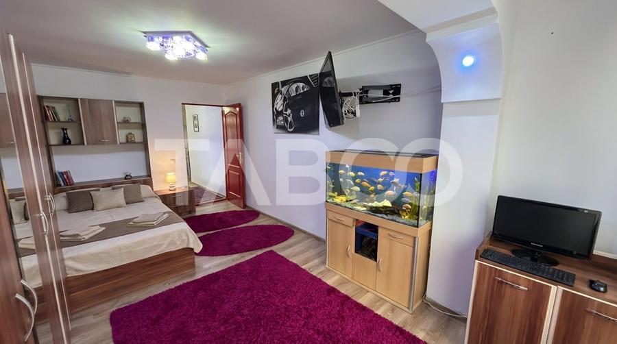 Garsoniera 33mpu de vanzare + parcare si curte privata - 1