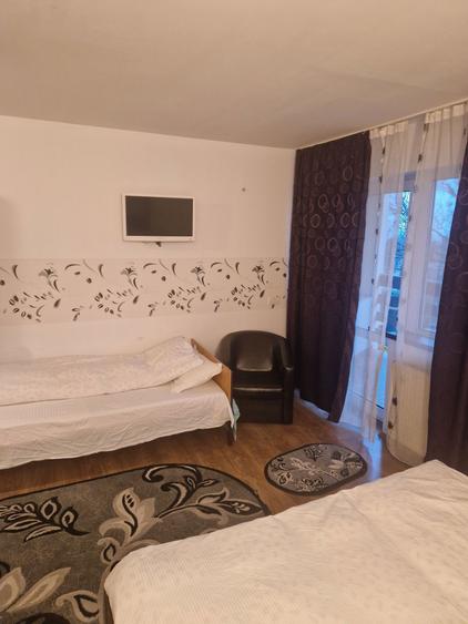 Inchiriez camere - 3