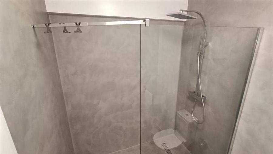 Apartament cu 3 camere circular, mobilat în Florești