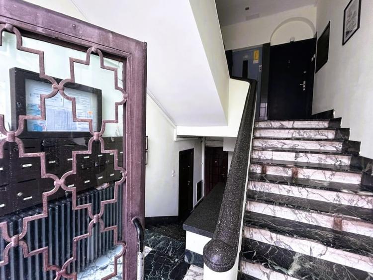 Vând apartament boem, într-un bloc ca un refren - 11