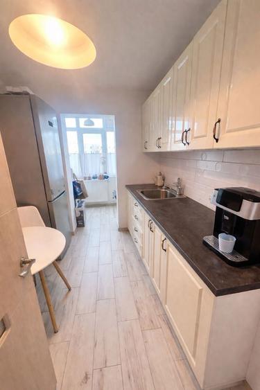 Apartament 2 camere, decomandat - 1