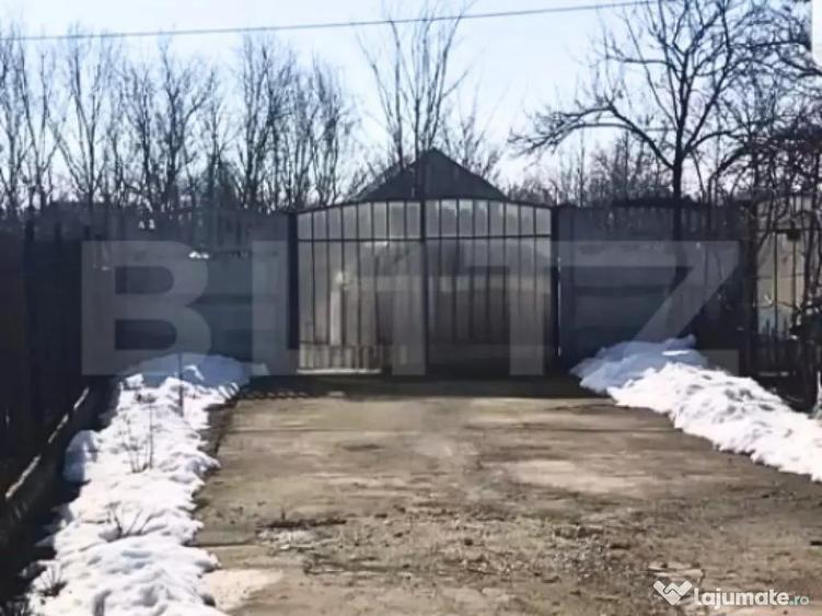Casa cu Teren Generos Langa Titu, Brani?tea - 1.200 mp, - 14