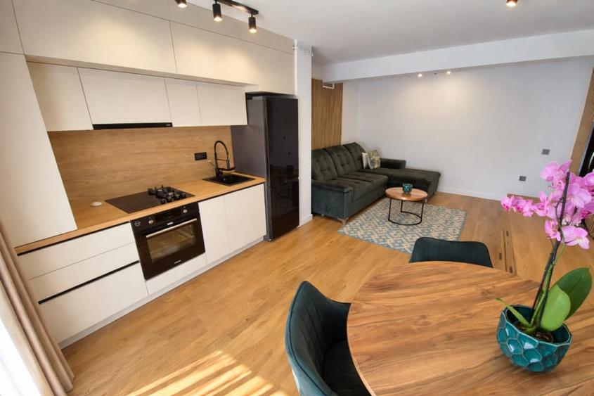 Apartament modern, 2 camere, etaj 2, lift, la cheie, zona Eroilor - 1