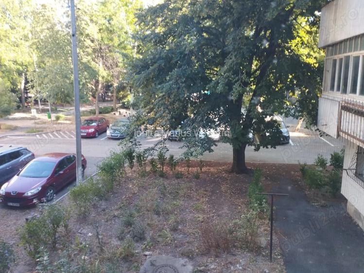 Vand apartament 3 camere decomandat, 85 mp, etaj 1 din 4, Mun. Calarasi, Cartier Mircea Voda Vand apartament 3 camere decomandat, 85 mp, etaj 1 din 4, Mun. Calarasi, Cartier Mircea Voda