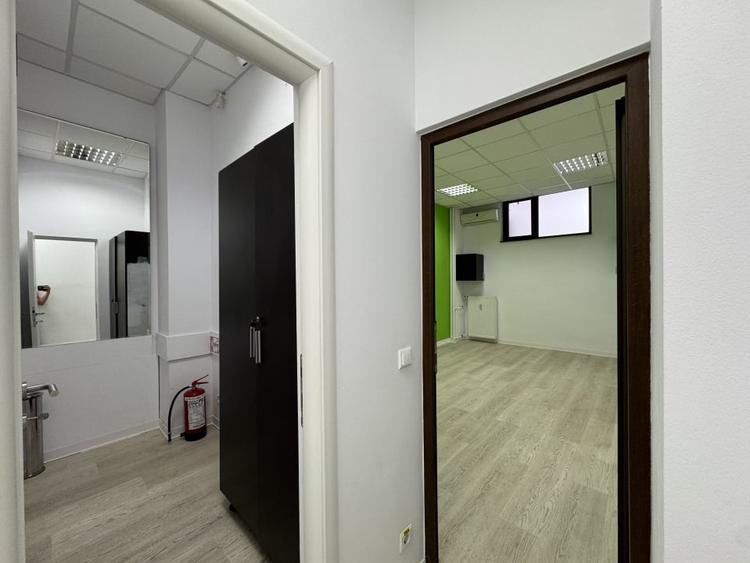 Spatiu Comercial cu vitrina- Zona Modern, Comision 0 - 8