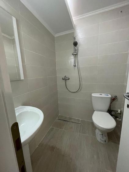 Proprietar inchiriez garsoniera Str Luntrei ( 7 minute de Obor ) Sect 2 - 4